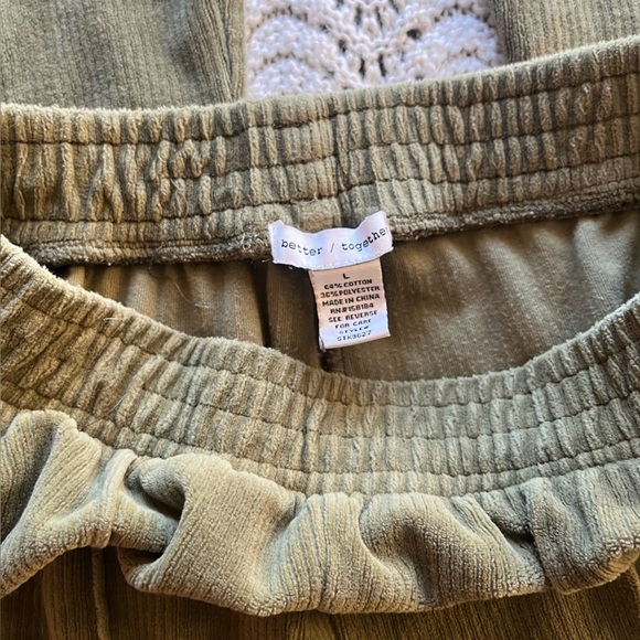 Olive green pintucked flare pants / Better Together / 26” waist - Picture 4 of 5